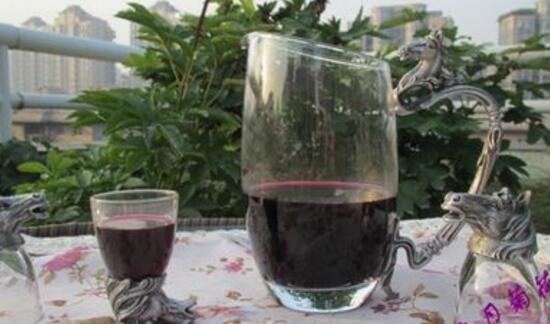 新鮮桑葚泡酒制作方法_泡酒新鮮桑葚制作方法大全_泡酒新鮮桑葚制作方法竅門