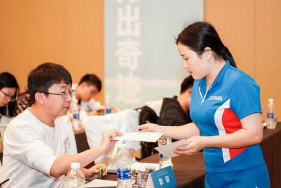 白酒酒價_白酒價格參考表_江小白酒的價格