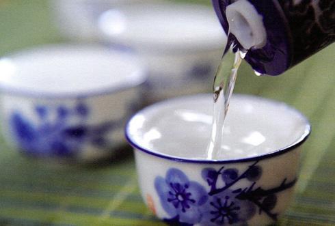 濃香型白酒有哪些_白酒濃香型有哪些品牌_白酒濃香型有沒有保質(zhì)期