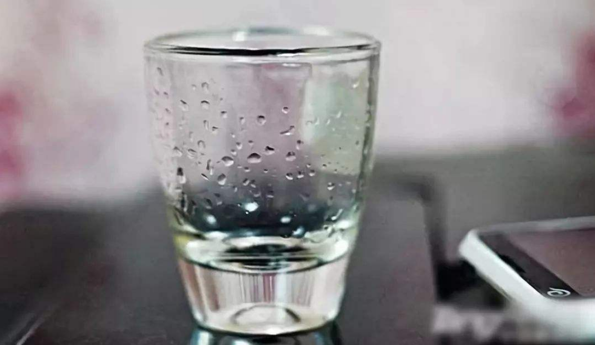 一瓶紅酒多少毫升_紅酒毫升數_紅酒一毫升等于多少克水