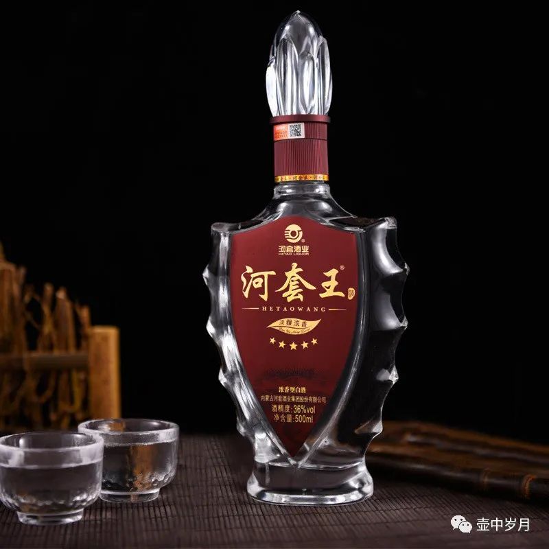 白云酒價格表和圖片_白云邊屬于什么檔次酒_白云酒是什么香型