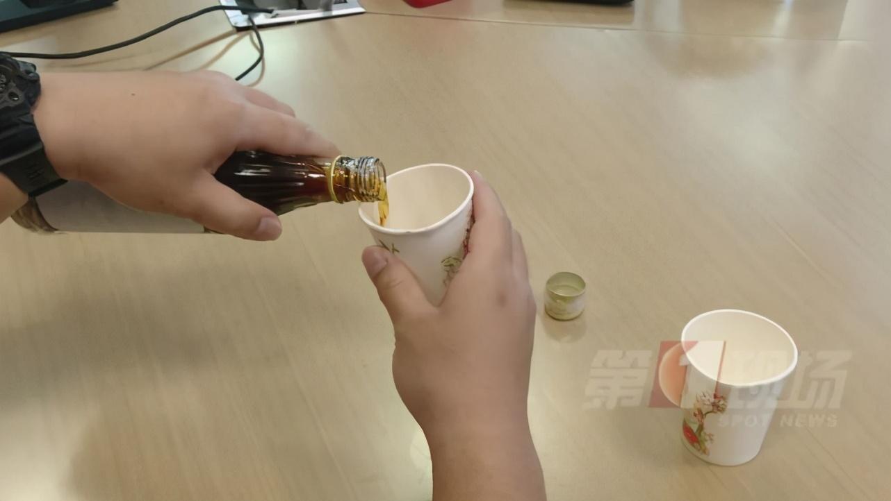 酒泡大黃的作用_土大黃泡酒治什么病_泡酒病治大黃土有效嗎