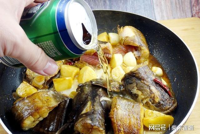 料酒白酒可以一起放嗎_料酒可以用白酒_白酒能當(dāng)料酒嗎