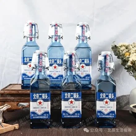 42°北京二鍋頭濃香型白酒方瓶500ml價格及參數(shù)一覽表