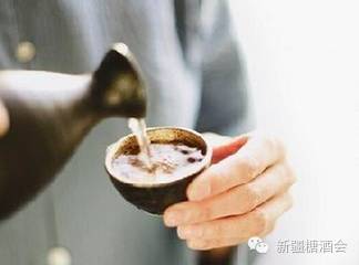 茅臺鎮能喝嗎_茅臺喝當地鎮酒人多嗎_茅臺鎮當地人喝什么酒